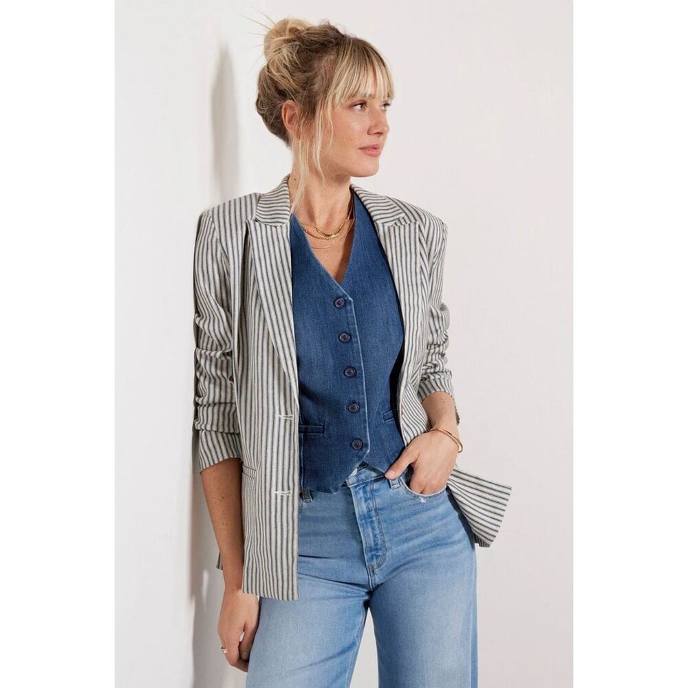 Evereve the Thea Stripe Blazer navy and cream linen blend size xsmall